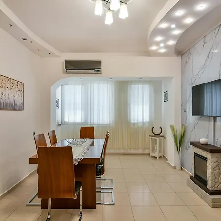 2br Flat In Center And Sea Walk * Варна